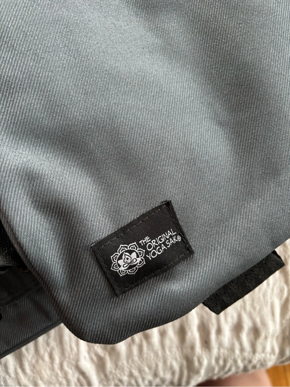 The Original Yoga Sak Yoga Mat Backpack Gym Bag in Charcoal Grey